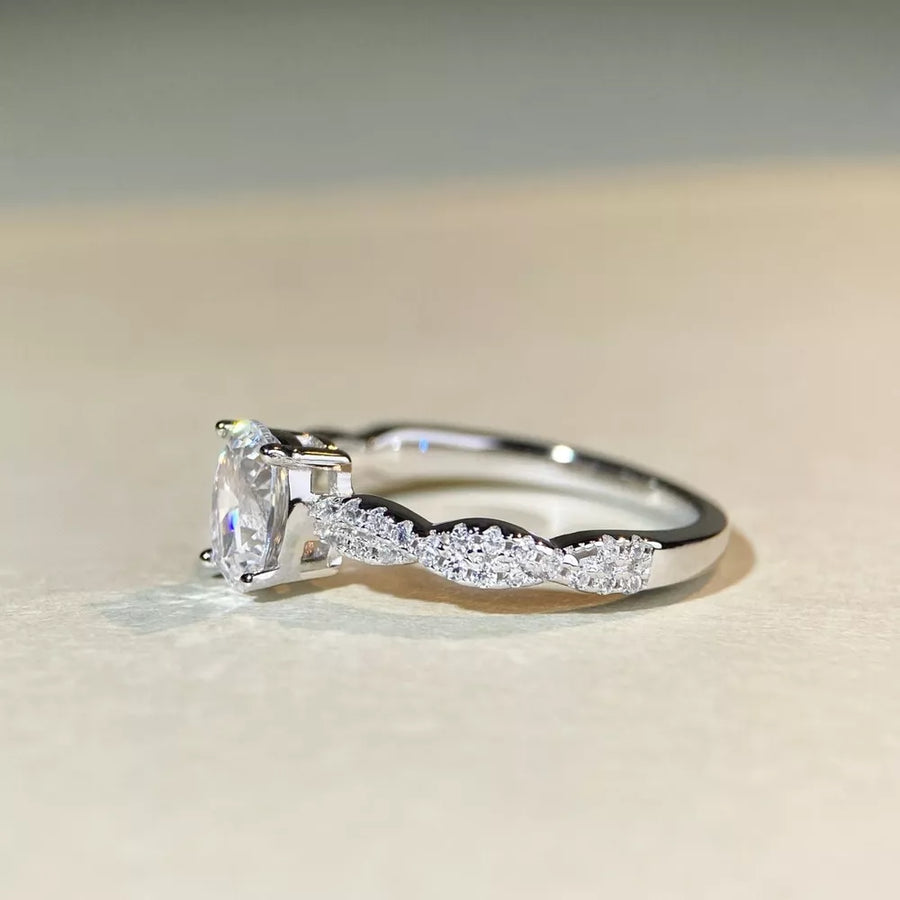 High-carbon Diamond 925 Sterling Silver Oval Ring in silver with oval cut diamond