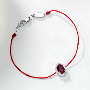 emerald green bracelet with wrist-length and lobster clasp