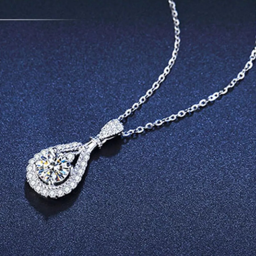 necklace in clear with moissanite and princess