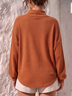 Terracotta t-shirt featuring waffle-knit and waffle knit