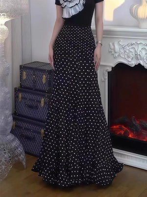 white maxi skirt with back-zip and polka dot