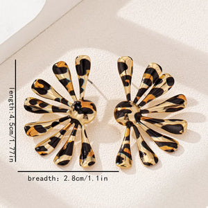 earrings in black with leopard-print and gold-plated