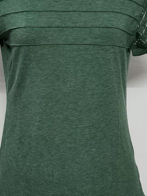 Pink t-shirt with pullover and geometric