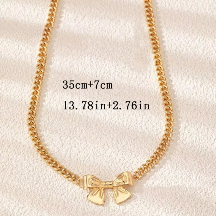 gold necklace with curb chain and not applicable
