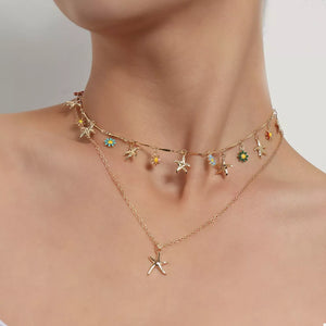necklace in gold featuring double-layered and straight fit
