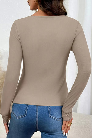 Mocha blouse with waist-length and pullover