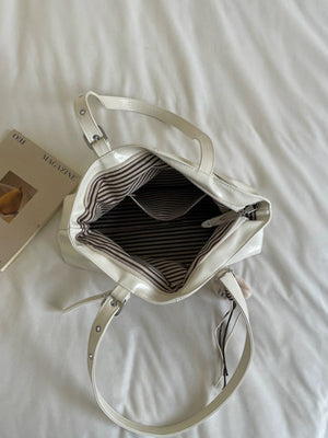 black shoulder bag