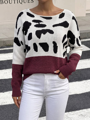 white pullover sweater with color-block and long sleeve