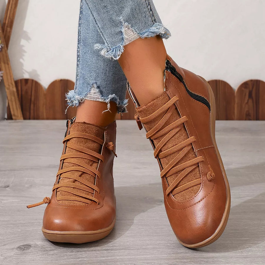 Lace-up Faux Leather Ankle Boots in Red with lace-up