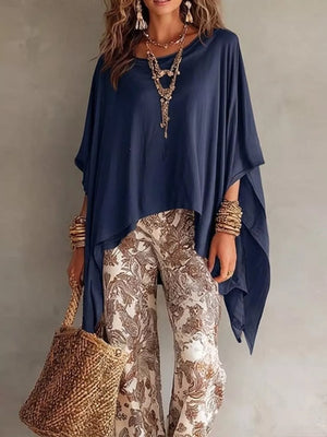 blouse in navy blue featuring oversized and oversized fit