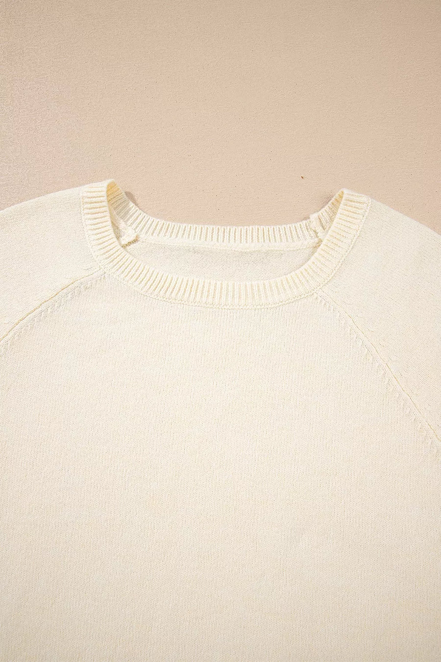 White regular pullover sweater with crew neck