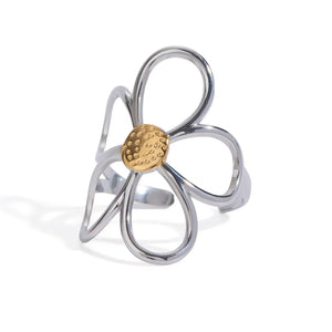 gold ring featuring two-tone and floral