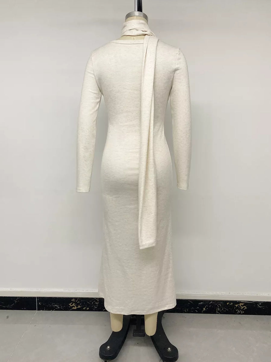 maxi dress in Apricot with round neck and long sleeve