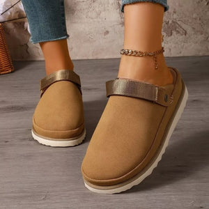 slippers in Brown with round toe and not applicable