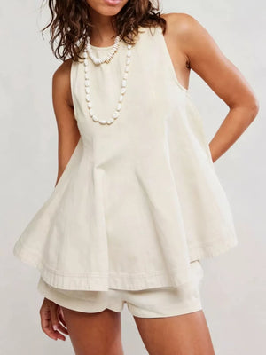 denim set in Milky White with seam detail and hip-length