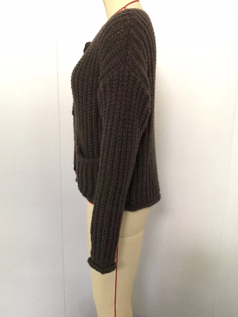 cardigan in cream with ribbed knit and buttoned
