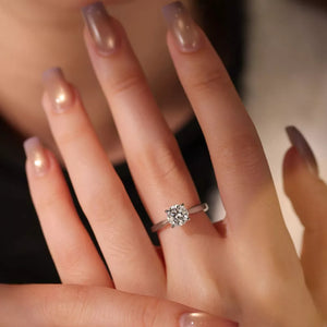 925 sterling silver,Moissanite Carat weight: 1CT Care instructions: Avoid wearin ring in Silver with classic silhouette