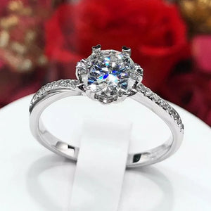 925 sterling silver,Moissanite,1ct Carat weight: 1ct Care instructions: Avoid we ring in clear with fitted silhouette
