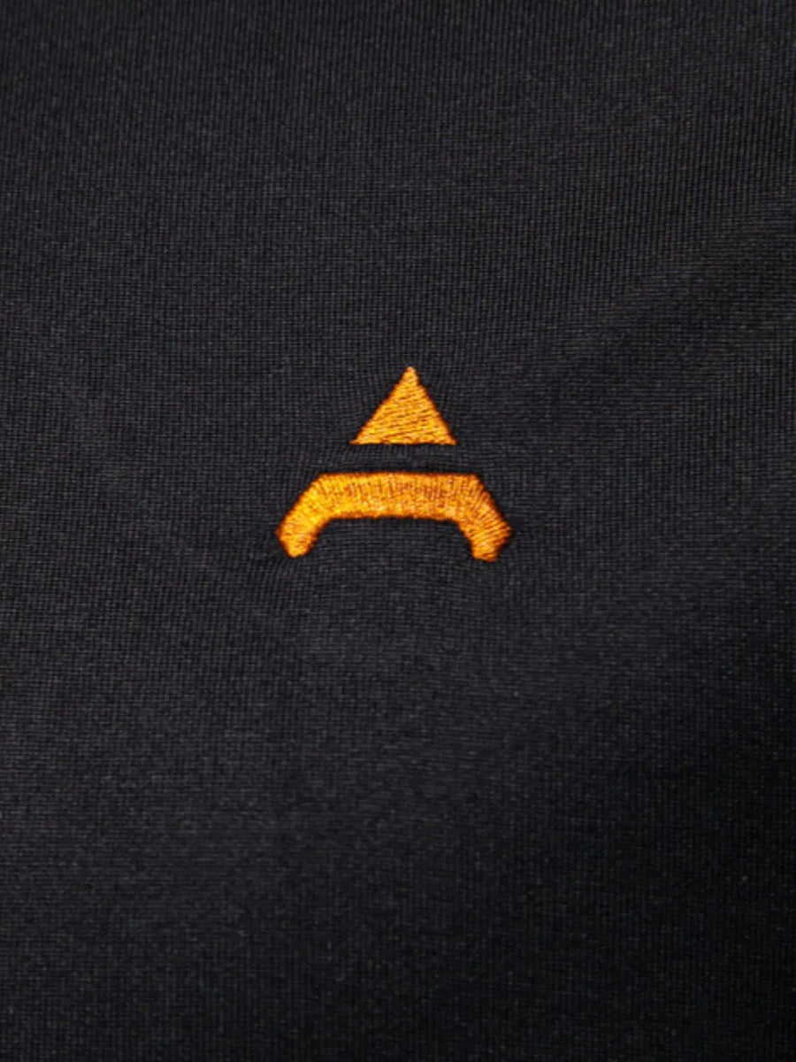 Black t-shirt with embroidered orange crest detail