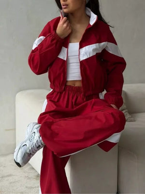 Burgundy tracksuit set with elastic cuffs and long sleeve
