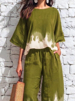 Green lounge set with hip-length and pullover