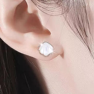 925 Sterling Silver Shell Stud Earrings in Silver