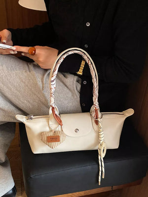Pu Leather Shoulder Bag in Black