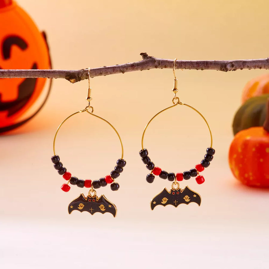 Black earrings with long and hook