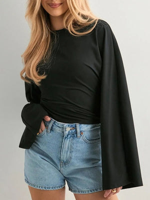 Gray relaxed t-shirt with crew neck