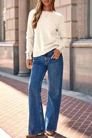 White pullover sweater with hip-length and pullover