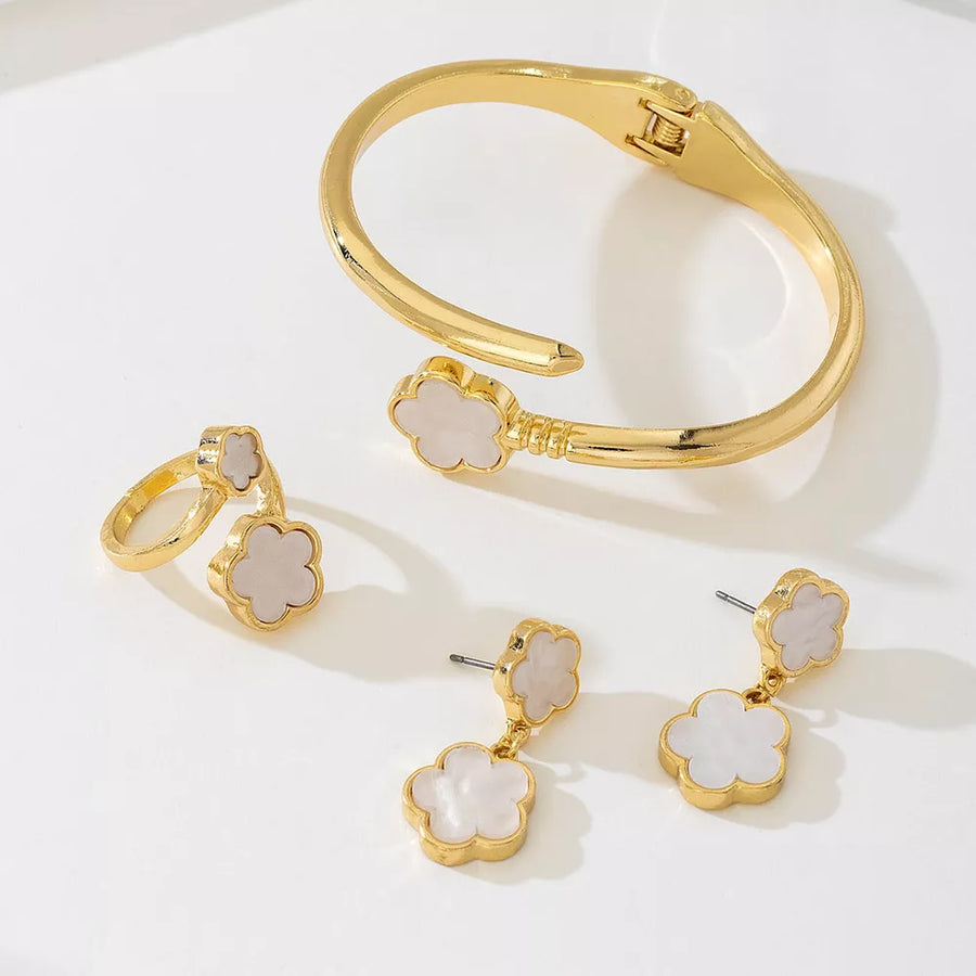 jewelry set in Gold with floral and 4-piece set