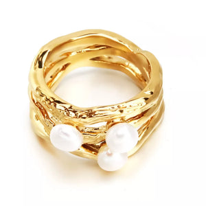 Synthetic Pearl,18K Gold-Plated,Copper Care instructions: Avoid wearing during e ring in Gold with fitted silhouette