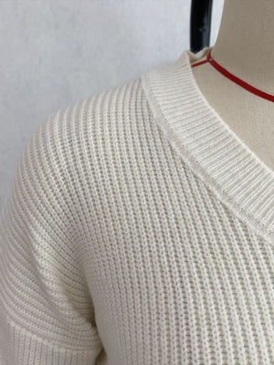 Gray fitted v-neck sweater with v-neck