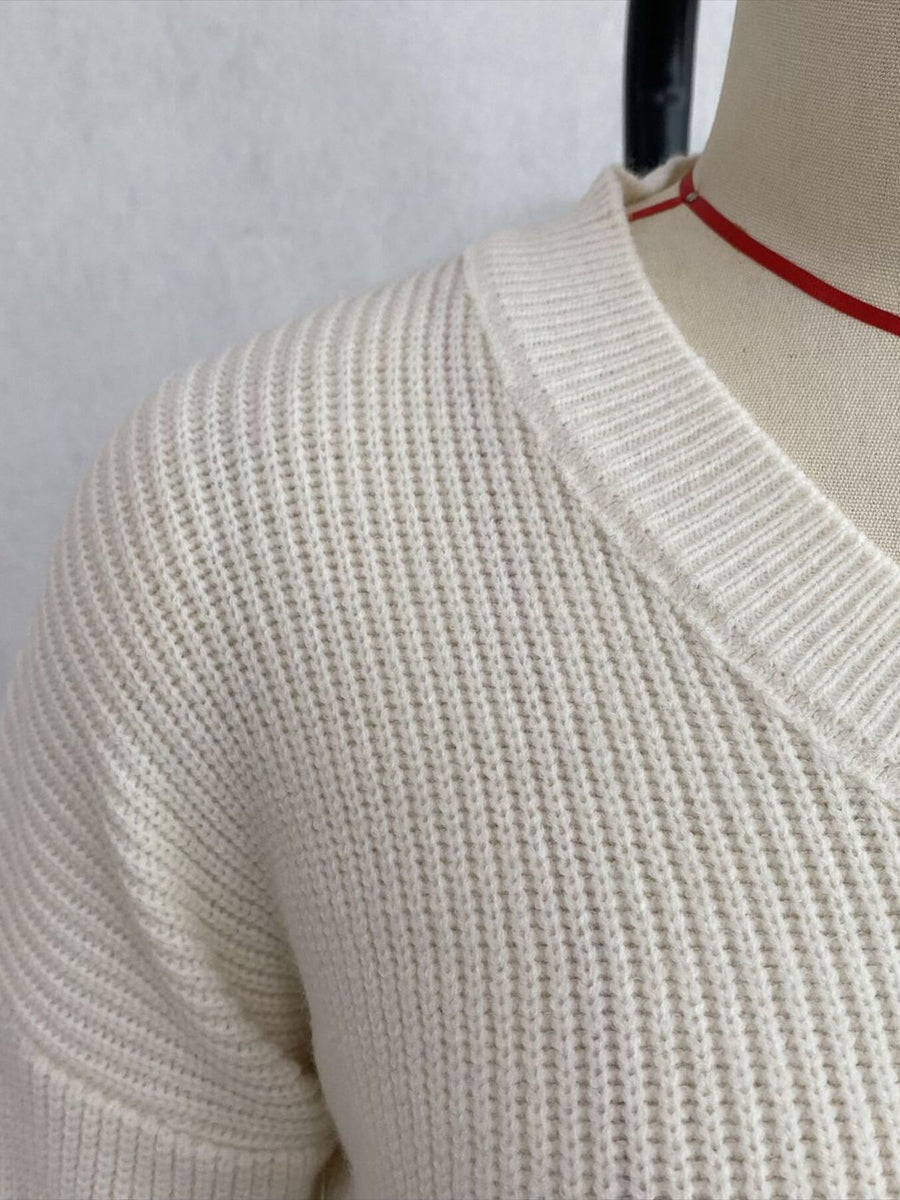 Gray fitted v-neck sweater with v-neck