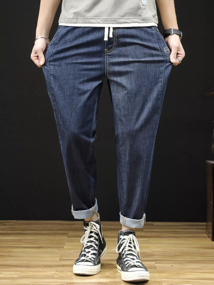 casual straight jeans in Black with N/A