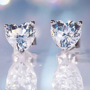 earrings featuring heart in clear with 925 sterling silver,Moissanite Carat weight: 2ct Care instructions: Avoid wearin