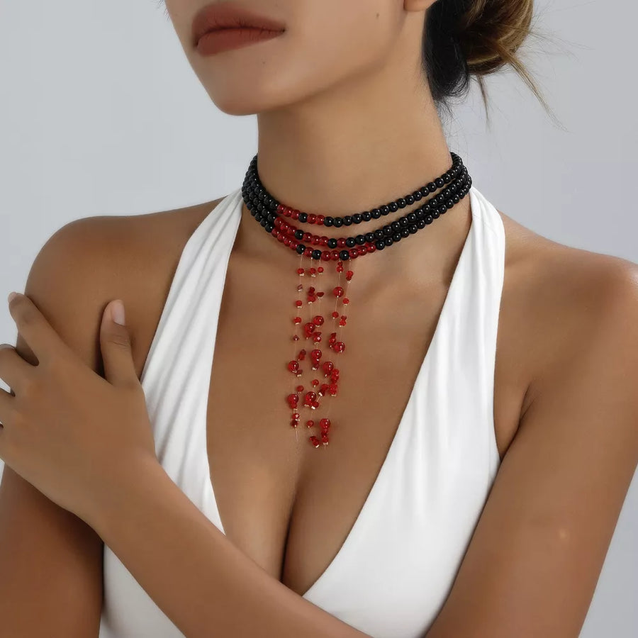 Resin,Zinc alloy Care instructions: Avoid wearing during exercise, as sweat will necklace in Black with fitted silhouette