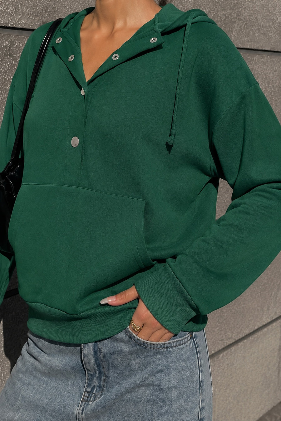 forest green pullover hoodie with hood and long sleeve