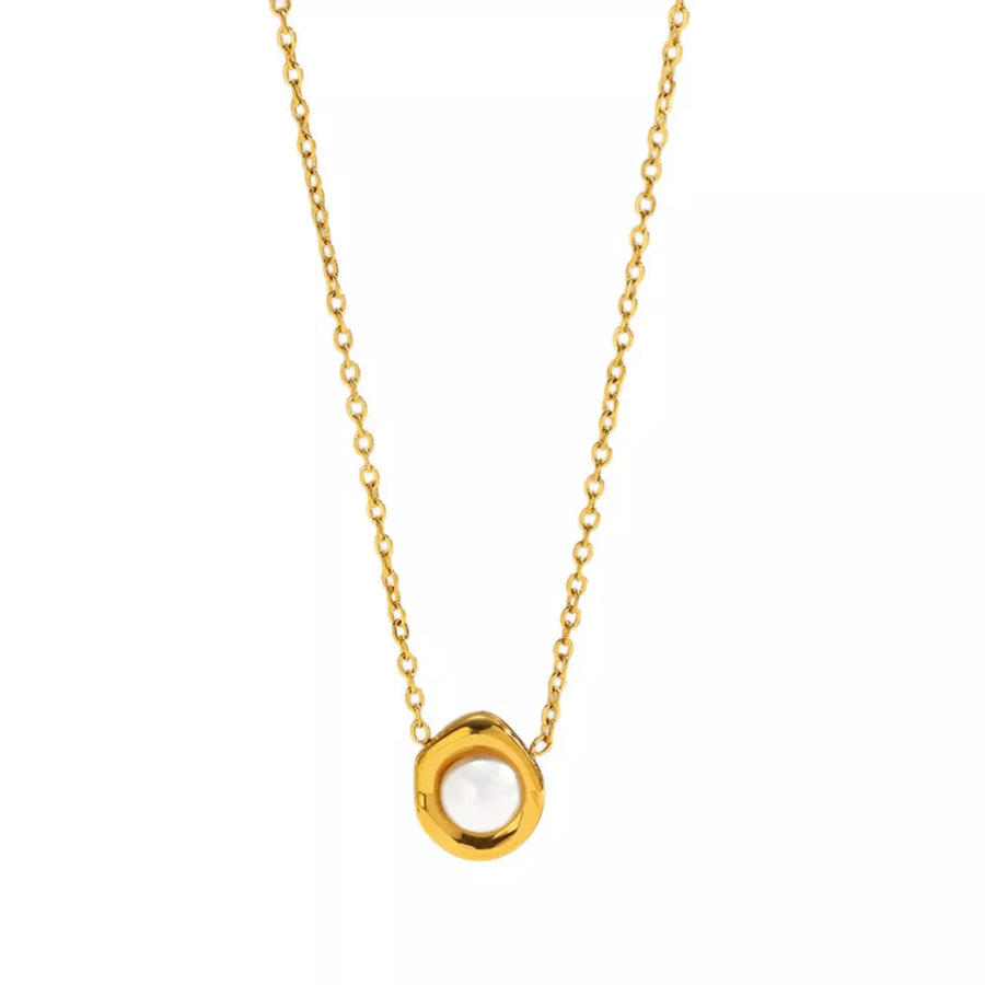 18k Gold-plated Pearl Necklace in ivory with gold-plated