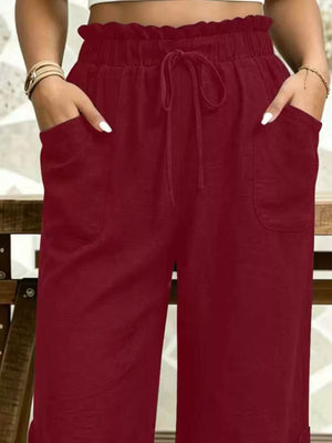 High-waisted Drawstring Capris in white with drawstring waist