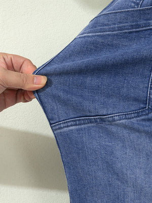 jeans in medium blue