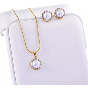 Synthetic Pearl 18k Gold-plated Rhinestone Necklace Set in gold with 18K gold-plated