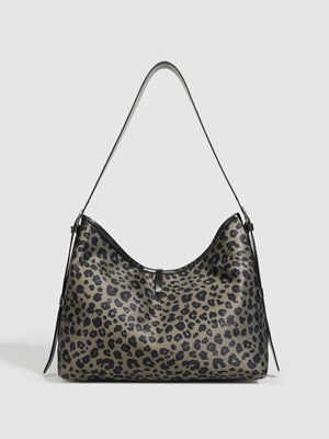 shoulder bag in Leopard Print with leopard-print and shoulder strap