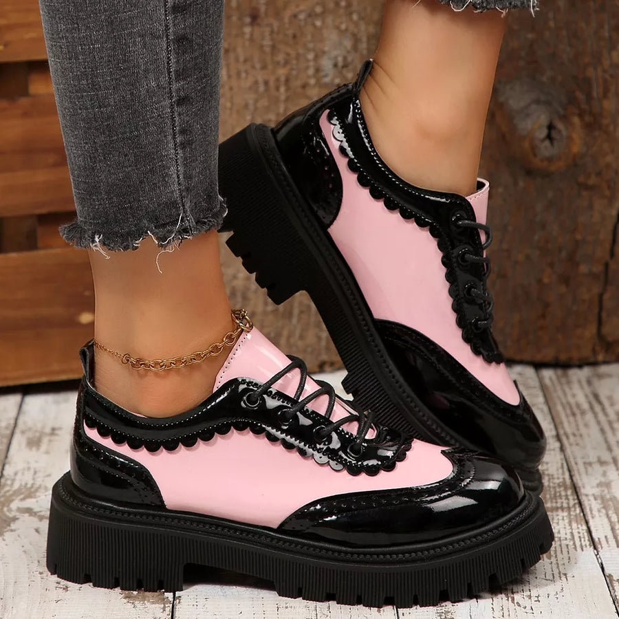 White sneakers with not applicable and lace-up
