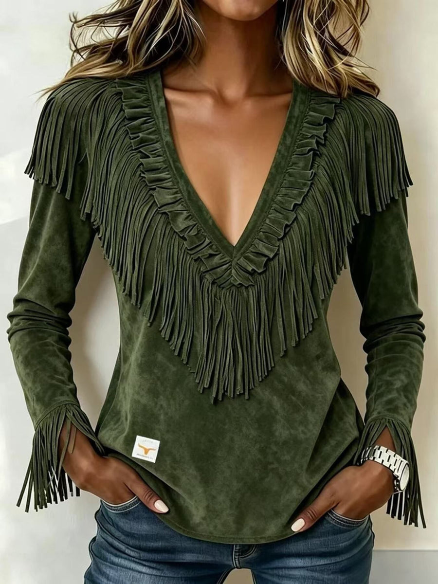 White blouse with ruffled and long sleeve