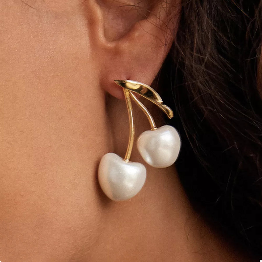 gold earrings
