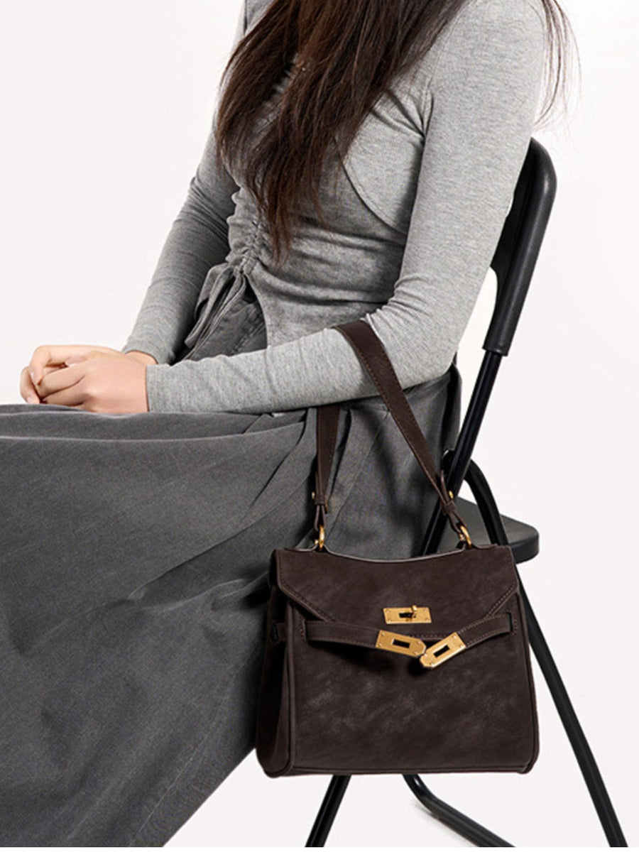 crossbody bag in dark brown