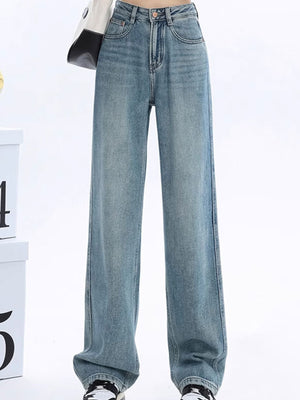 wide-leg jeans in light blue featuring washed and wide-leg fit