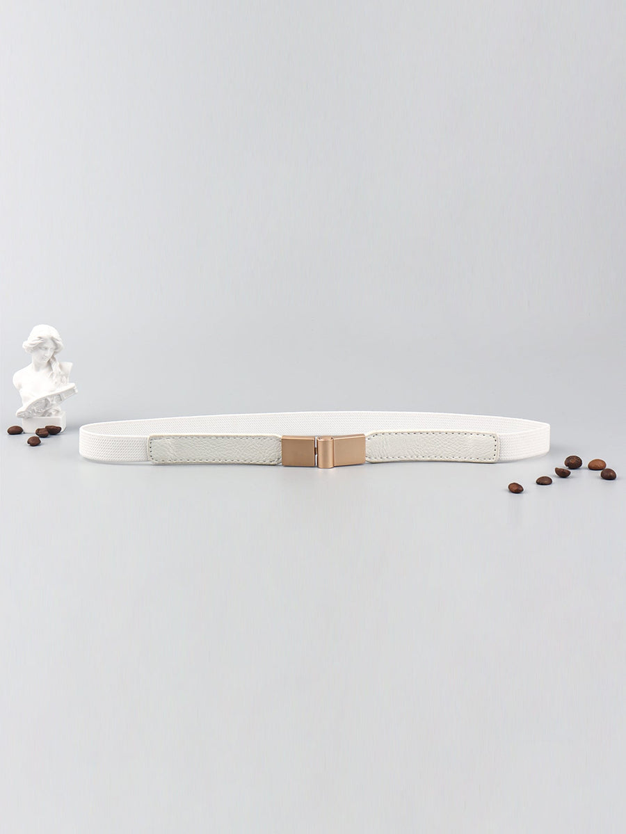 White elasticated buckle belt with gold-tone buckle and leather detail