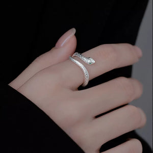 ring in silver with snakeskin and adjustable